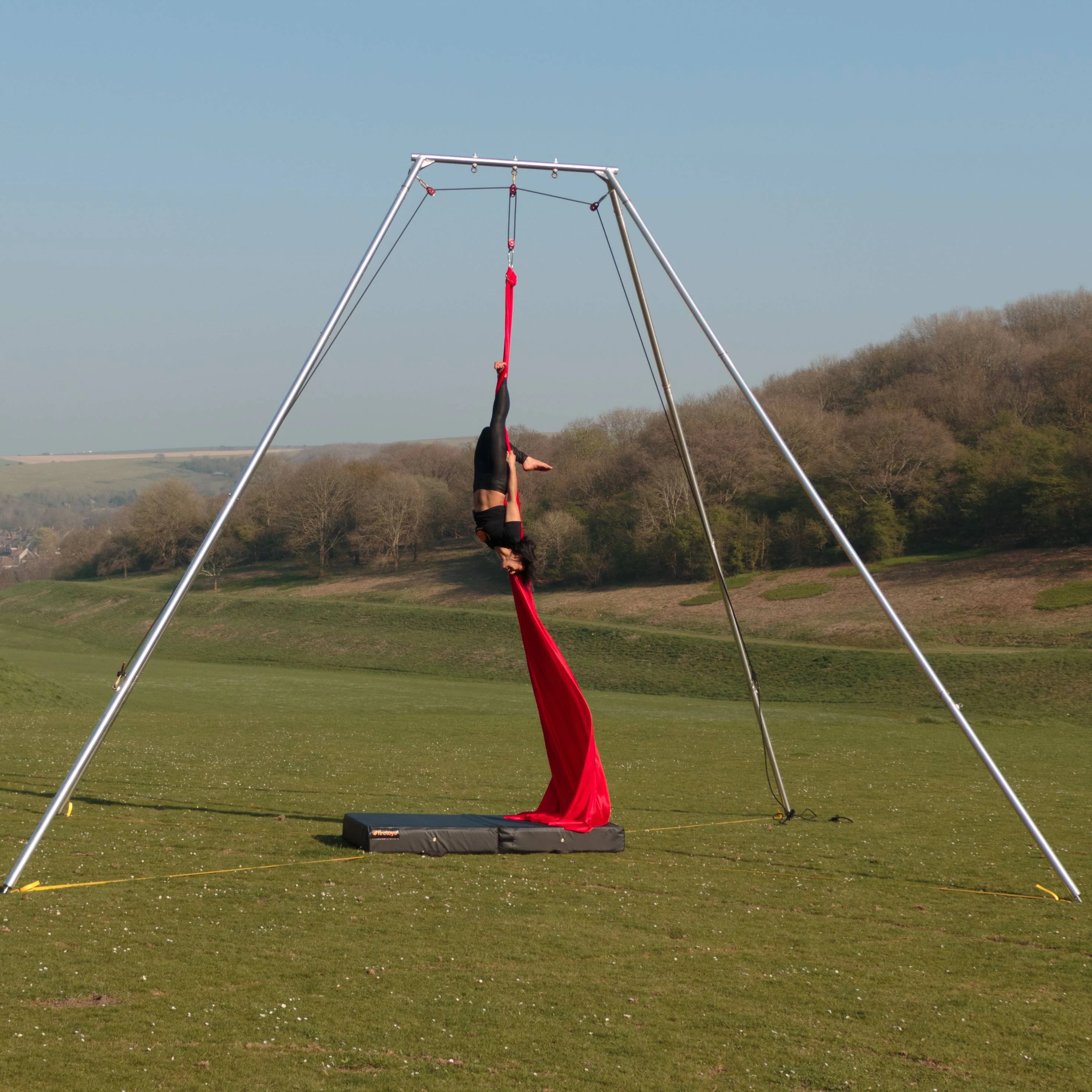 Firetoys Freestanding Outdoor Aerial Rig - 5.5m - BigRig - Image 12